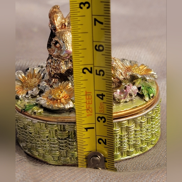 Vintage Easter Bunny Mama & Baby Trinket Box Silver Plated w/Daisies - Picture 11 of 11